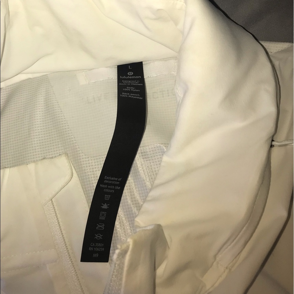 Lululemon Jacket - Picture 3 of 3